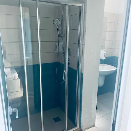 Lakaj 2 Ξενοδοχείο Velipojë