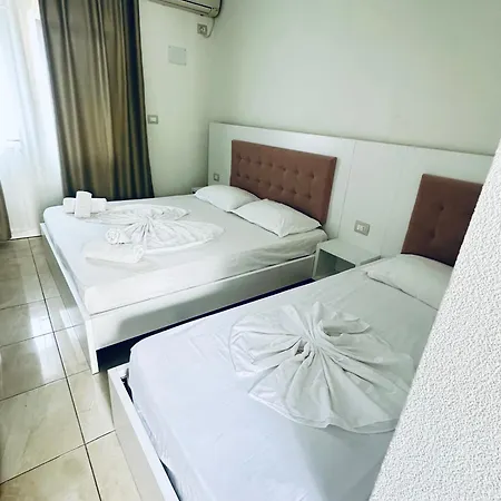 Hotel Lakaj 2 Velipoje