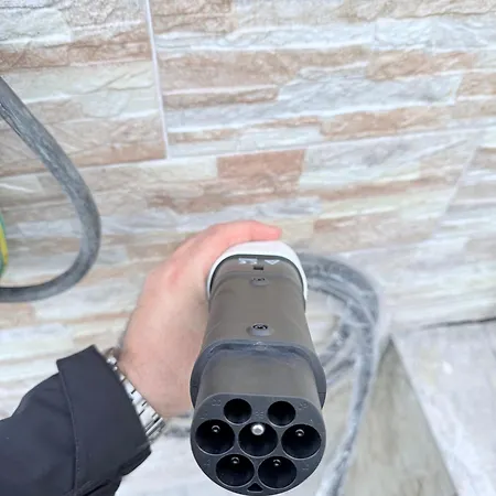 Lakaj 2 Velipoje