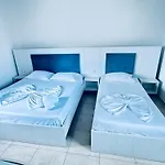 Lakaj 2 Hotel Velipojë